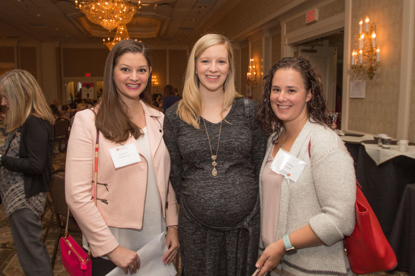 102018handbagstoendhunger36.jpg